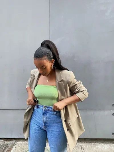 best-hair-sprays-295028-1630357972009-main