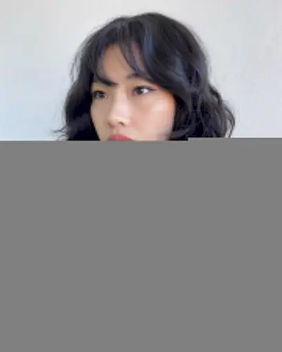 Jung Ho-Yeon with shag haircut with bangs