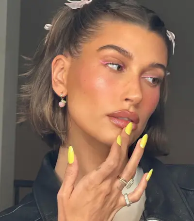 pretty-nail-colors-285567-1683234405155-main