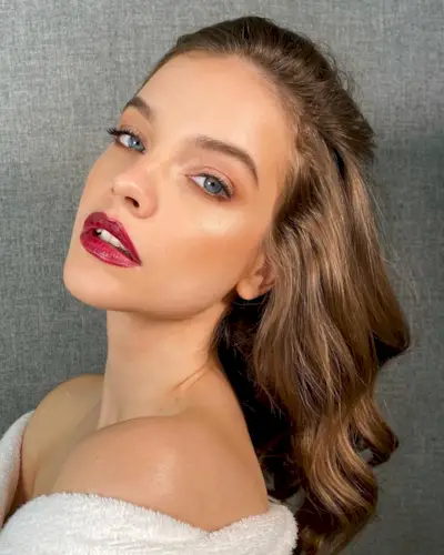 Skin-Enhancing Concealer