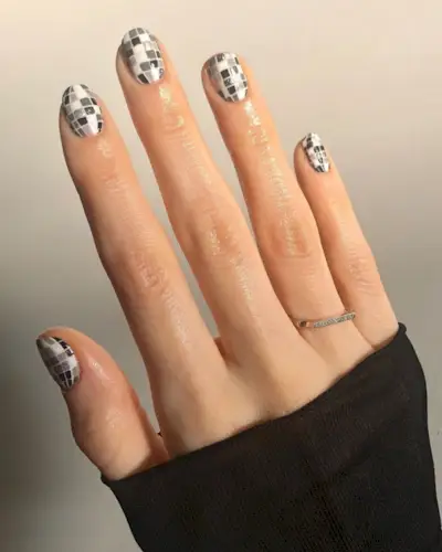 grey-nail-polish-trend-310039-1697456858670-main