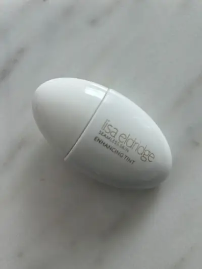 Junior beauty editor, Grace Lindsay, testing Lisa Eldridge Makeup