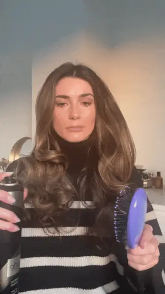 how-to-use-hair-rollers-305445-1675880909873-image