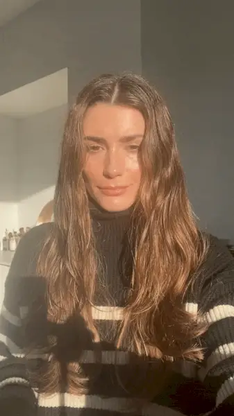 how-to-use-hair-rollers-305445-1675867928897-image