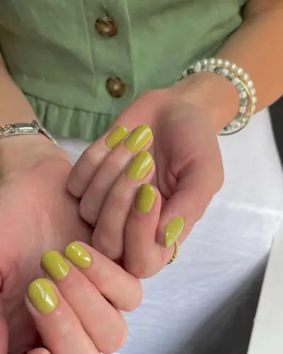 Olive Nails @studio.east_