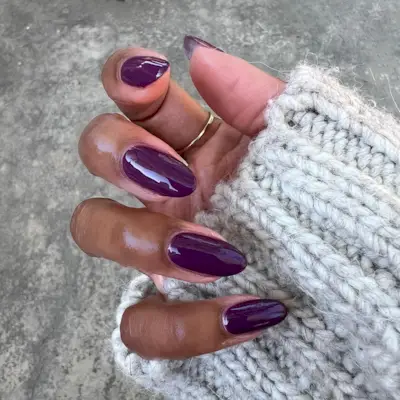 @themaniclub plum nails