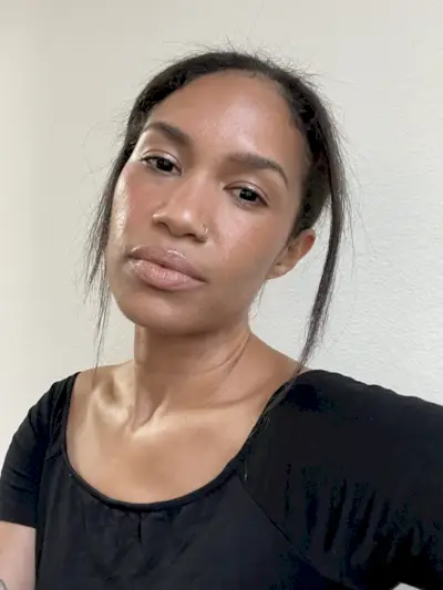 Beauty editor Shawna Hudson wears Chanel lipstick