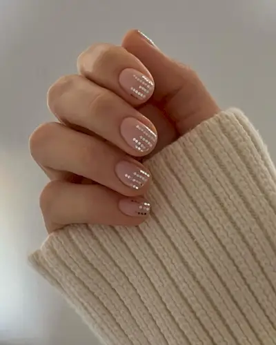 new-years-eve-nails-311328-1702897428395-main