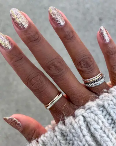 new-years-eve-nails-311328-1702897170222-main