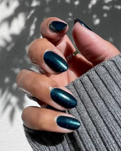 new-years-eve-nails-311328-1702897284173-main