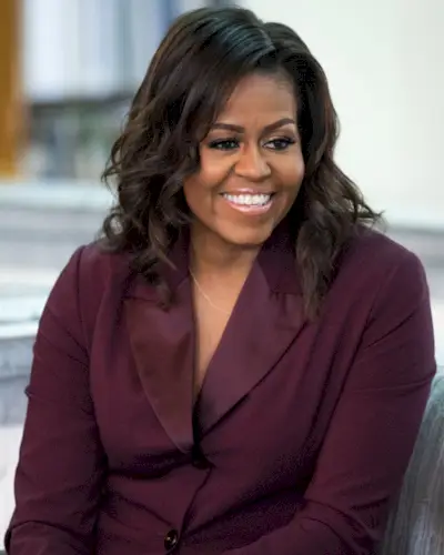 bob-haircut-over-50-310087-1697647136547-main