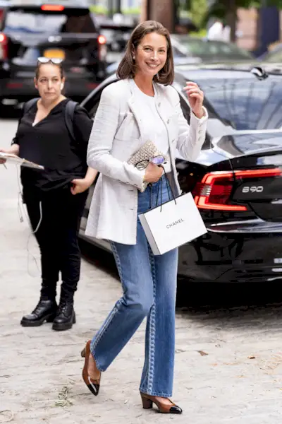 An image of Christy Turlington with a chic bob haircut for over 50s.