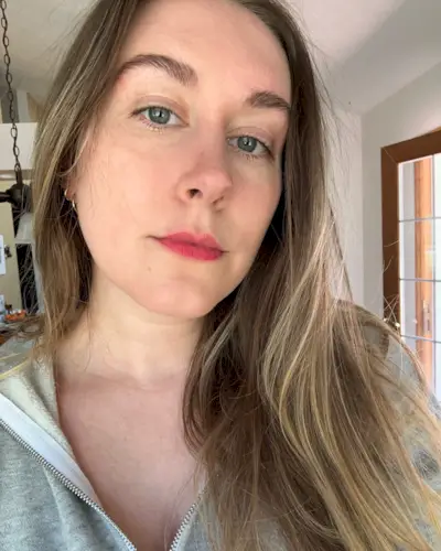 Beauty editor Kaitlyn McLintock wearing a lip tint