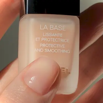 clean-girl-nails-299525-1651056107297-main