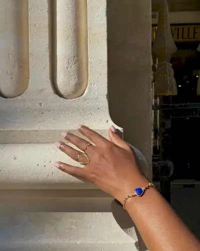 clean-girl-nails-299525-1651058916951-main