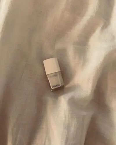 clean-girl-nails-299525-1651056793013-main