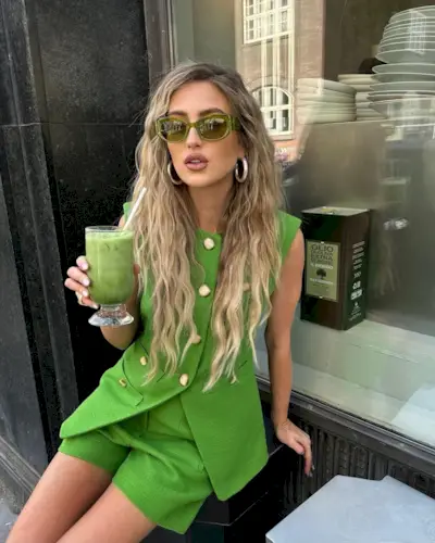 european-summer-fashion-trends-308210-1688728937209-image