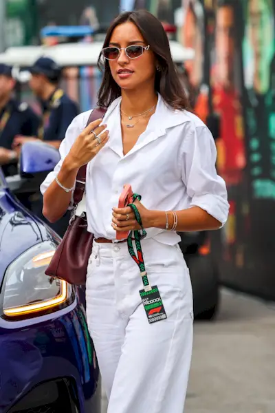 Influencer wearing Formula. 1 outfit.