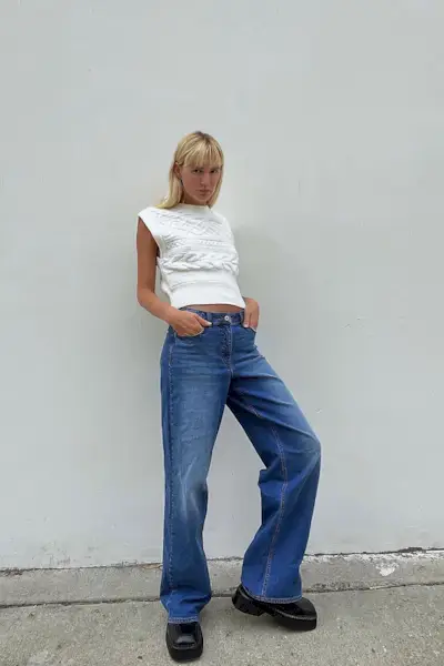 sweater-vest-outfits-1-303196-1666389095421-image