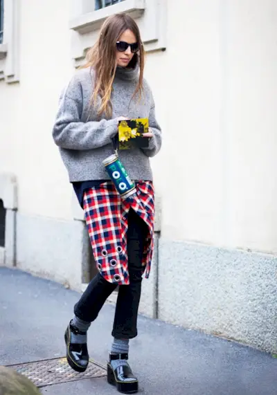 the-right-way-to-wear-socks-with-open-toe-shoes-1583934-1449261742