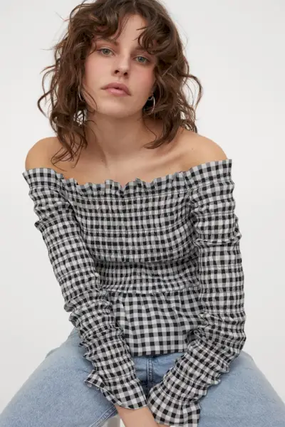 H&M + Off-The-Shoulder Top