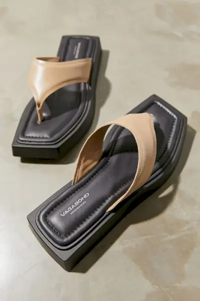 Vagabond Shoemakers + Evy Thong Sandals
