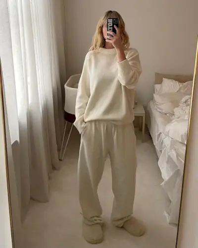 stylish-comfortable-clothing-296615-1637815072993-main