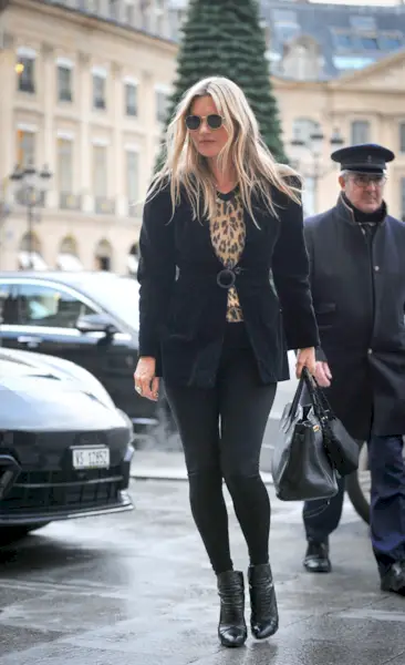 leggings-with-ankle-boots-celebrities-291571-1660293811626-main