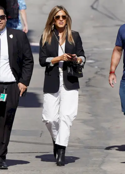 youthful-hairstyles-284125-1575334152004-main