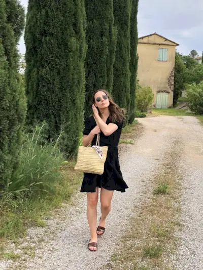 what-to-wear-in-south-of-france-301336-1658679392585-image