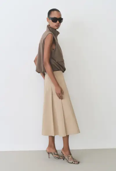 An image of one of the biggest skirt trends for 2025.