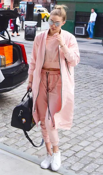 january-jones-801009-1475528289