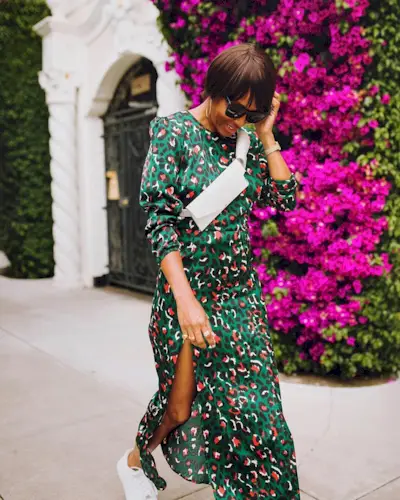 dress-and-sneaker-outfits-286887-1587581784759-image