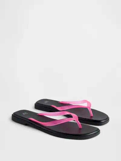 Gap, Jelly Flip Flops