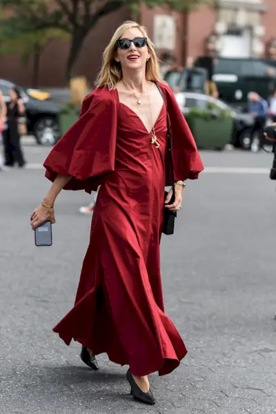 red-to-a-wedding-283505-1572623469032-main