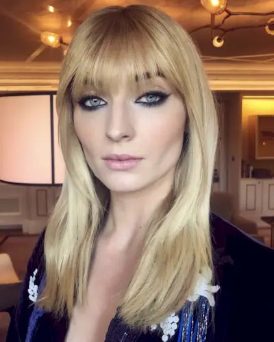 best-celebrity-hairstyles-283458-1572443021134-main