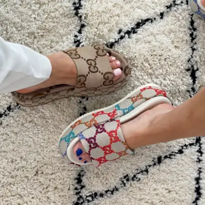 gucci-sandals-307711-1686227234872-main
