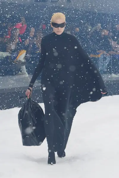 alt-girl-fashion-302174-1661993212334-main