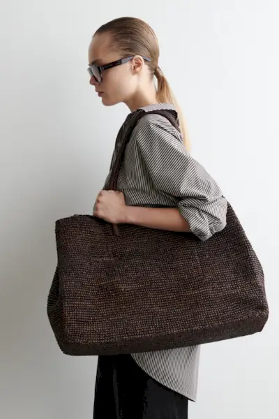 Hand-Woven Tote Bag - Raffia