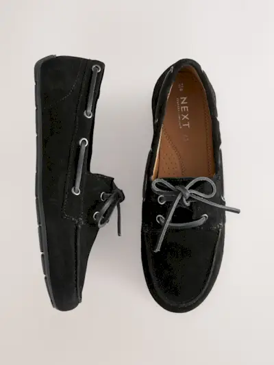 Black Standard Fit Leather Round Toe Boat Shoes
