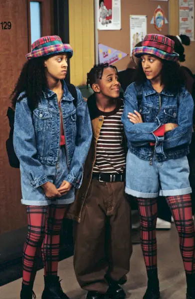 a last-minute halloween costume idea shown in a photo of Farrah Fawcett