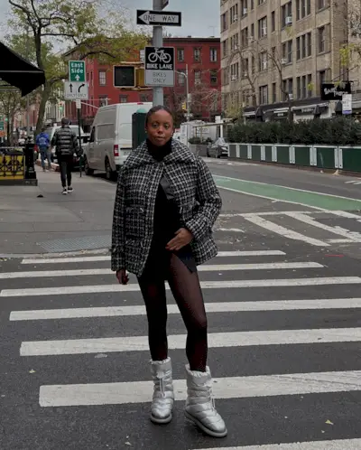 what-shoes-to-wear-with-tights-208046-1670956626693-main