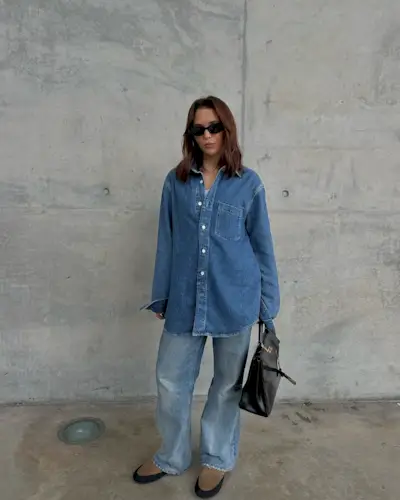 Influencer wearing affordable spring outfit