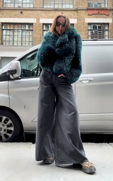 An image of @_meganstorey wearing one of the best wide-leg jeans.