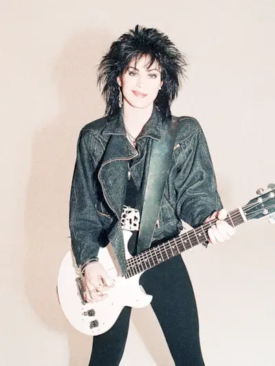 80s-fashion-is-backthese-were-the-most-iconic-looks-at-the-time-2925219