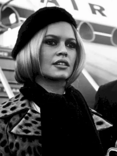 60s-fashion-239795-1562147403977-main