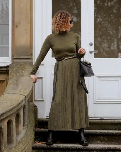 ankle-boots-with-skirts-302222-1662716277702-main