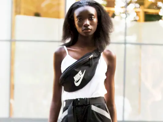 high-heel-nike-comme-des-garcons-sneakers-263355-1531949131437-main