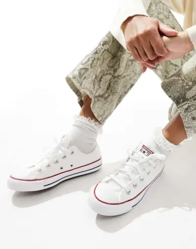 Converse Chuck Taylor All Star Ox Wide Fit Trainers in White