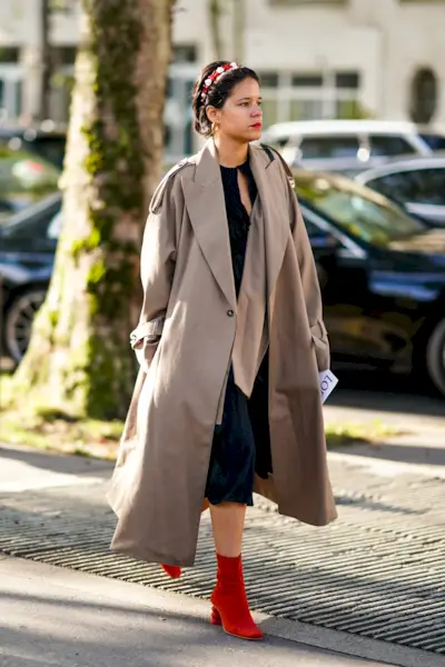 how-wear-red-boots-outfits-246527-1607034542000-main